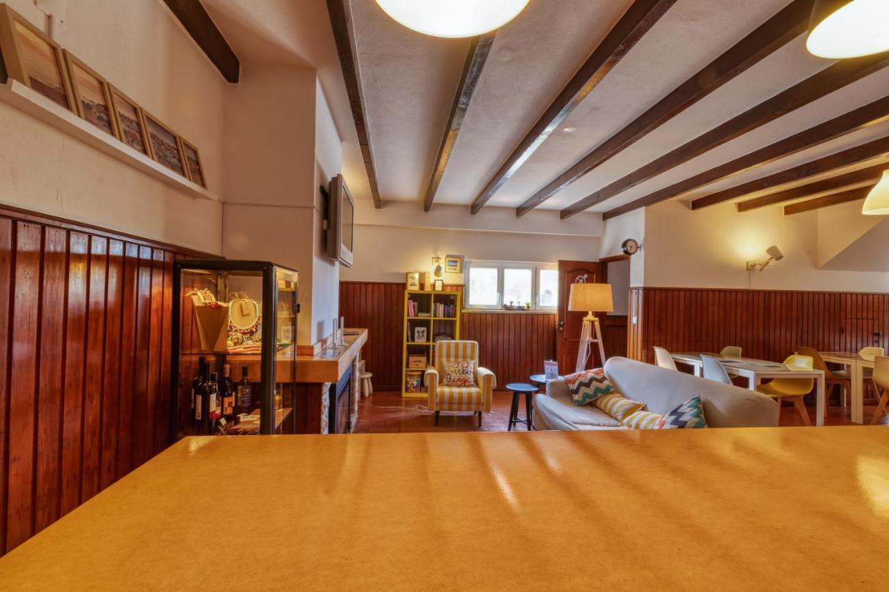 Homemoel Local Accomodation Al São Pedro de Muel Ngoại thất bức ảnh
