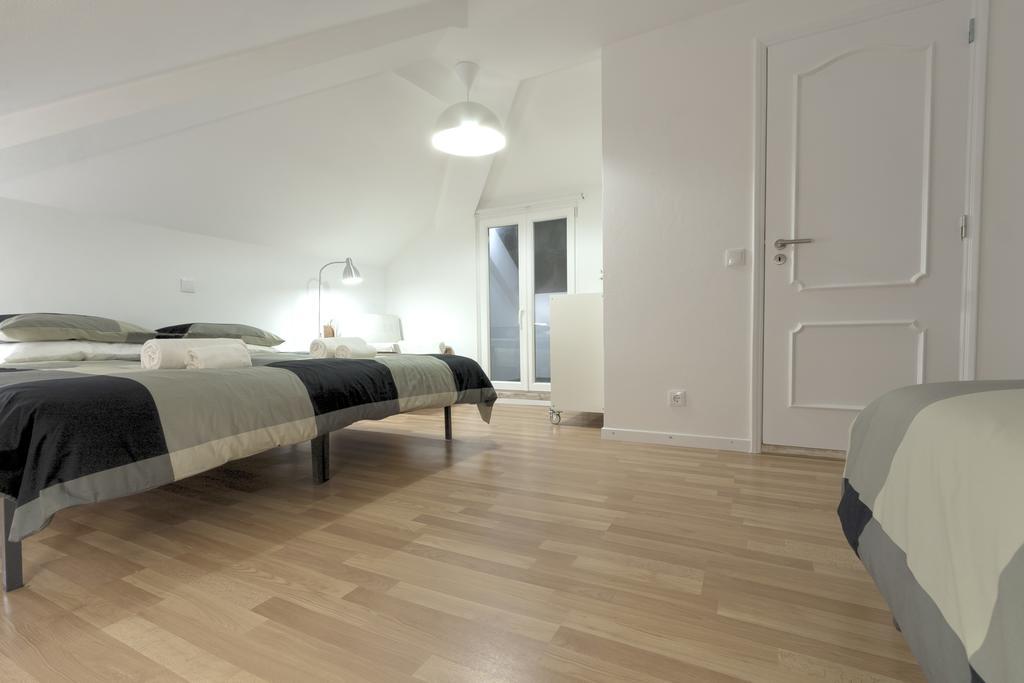 Homemoel Local Accomodation Al São Pedro de Muel Ngoại thất bức ảnh