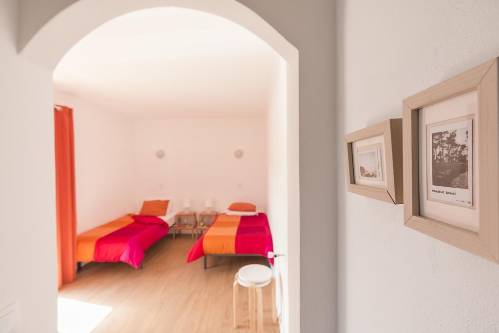 Homemoel Local Accomodation Al São Pedro de Muel Ngoại thất bức ảnh